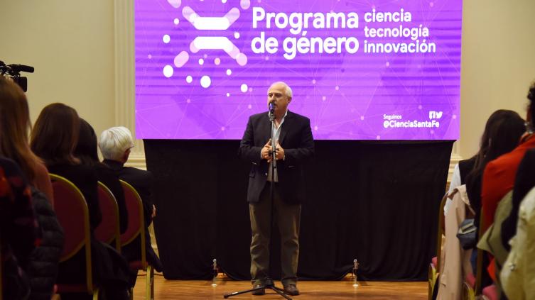 Lifschitz lanzó el Programa de Género en Ciencia y Tecnología