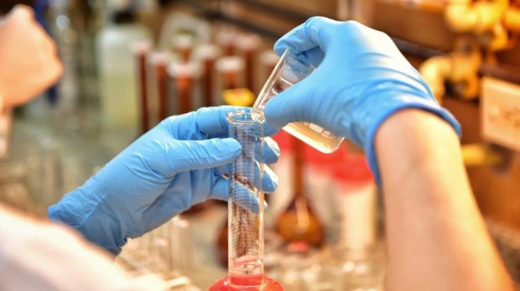 Premiaron a las mejores tesinas en biotecnología
