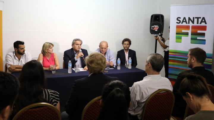 Santa Fe lanzó créditos a pymes y emprendedores