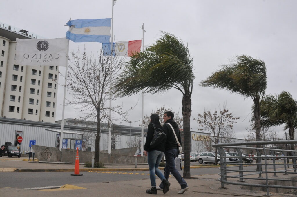 Alerta por tormenta y fuertes vientos para Santa Fe