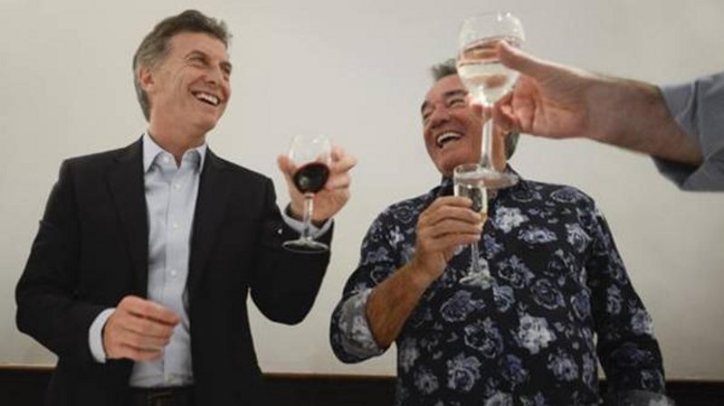 Barrionuevo: “A Macri hay que darle por lo menos dos años” 