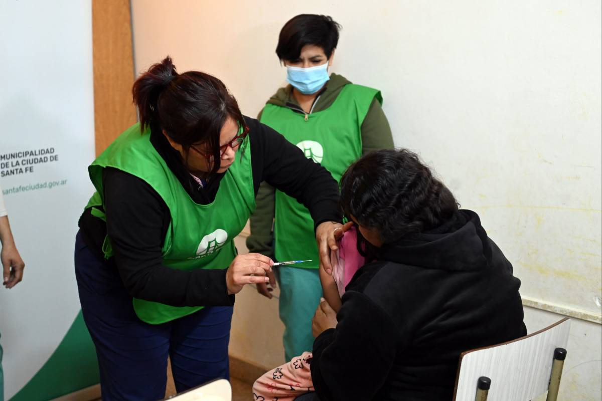 Nuevo operativo de vacunación directa en las escuelas de Santa Fe