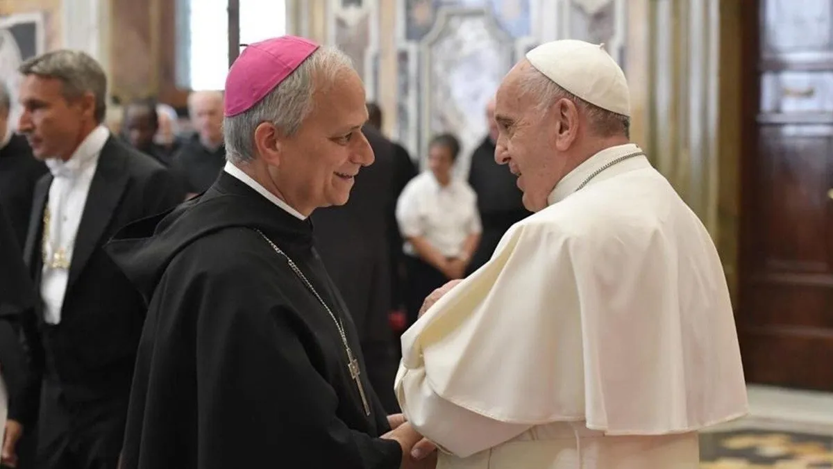 El nuevo Papa expresó su agradecimiento a Francisco