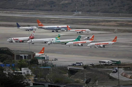 Escala la tensión: Trump cerró todo el espacio aéreo venezolano