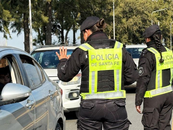 Hay más controles en rutas santafesinas por el finde largo