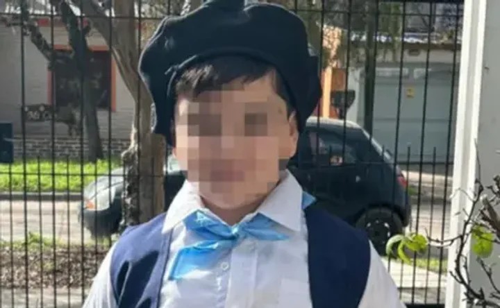 Bastian tiene lesiones cerebrales y cervicales severas