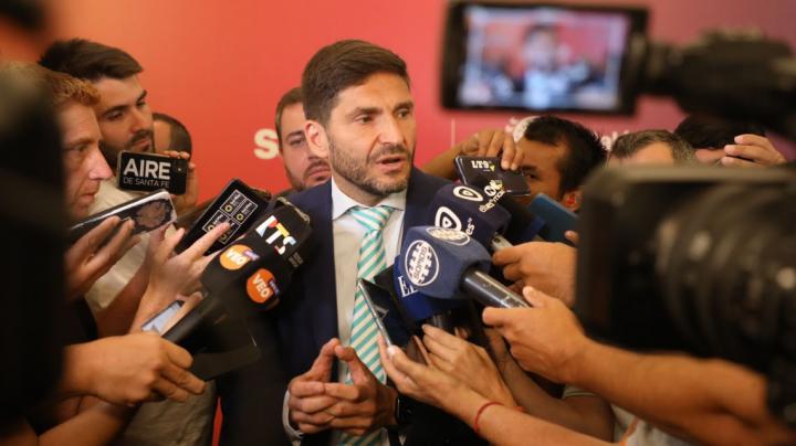 Pullaro sin titubeos: “Las clases empiezan en tiempo y forma”