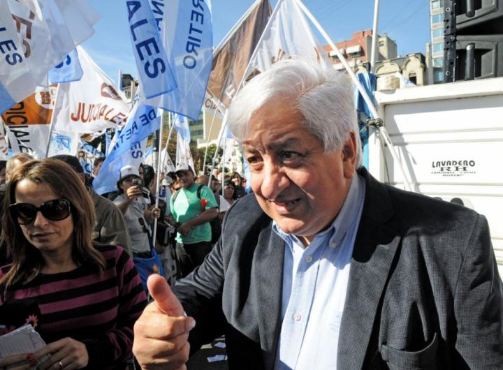 Piumato sobre la sanción de la reforma laboral: “Corrió la Banelco”