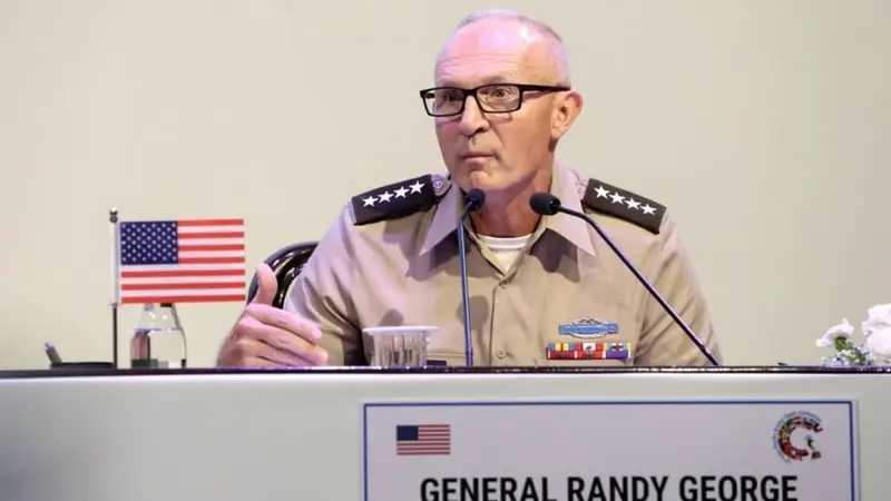 Trump destituyó al jefe del Ejército de Estados Unidos