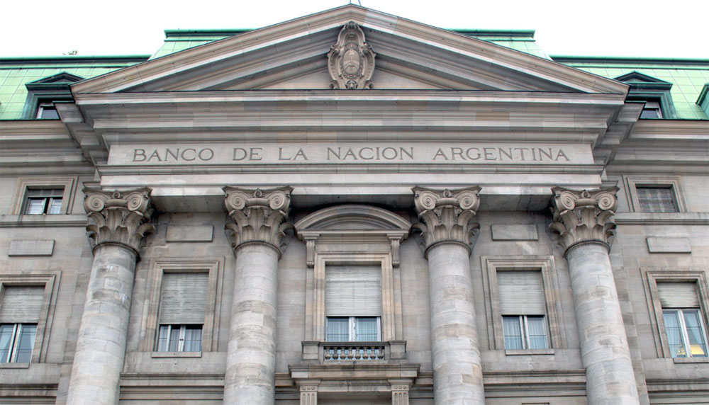 Denuncian festival de créditos en el Banco Nación 