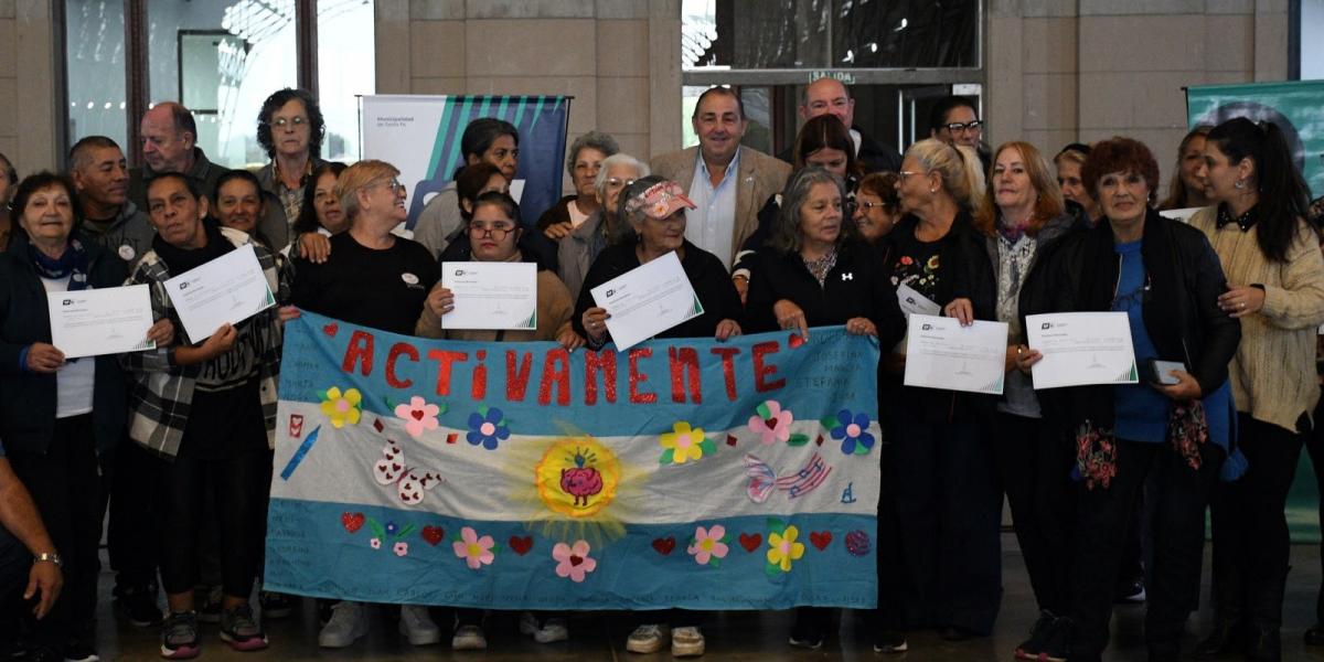 Vecinos comprometidos: capacitación laboral y social