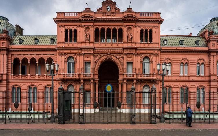 Gastarán $ 220 millones para la Casa Rosada del Siglo XXI