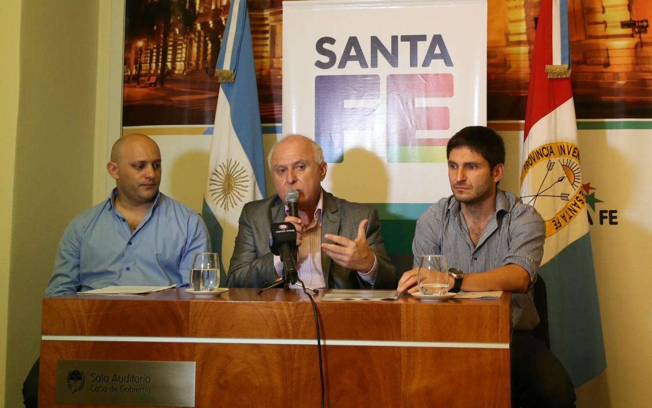 Lifschitz anunció un paquete de medidas para jerarquizar la policía