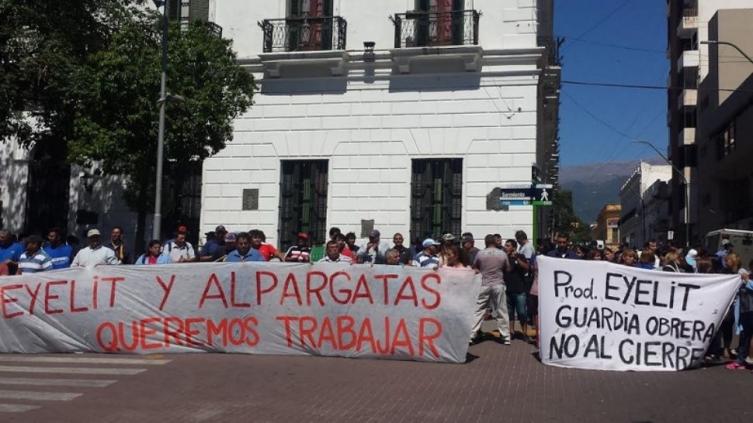 Cerró Eyelit y dejó en la calle a 58 trabajadores