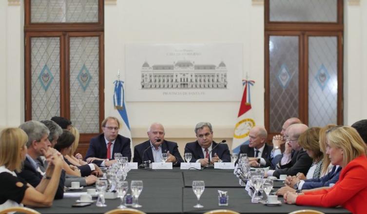 Lifschitz recibió apoyo por el reclamo de deuda a Nación