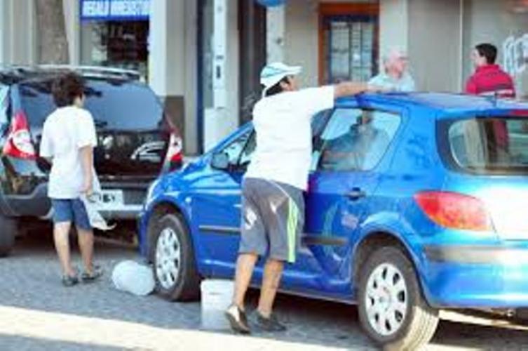 Rafaela prohibió a los lavacoches