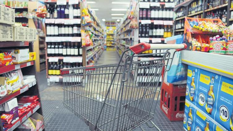 La canasta familiar en los barrios populares llegó a $ 28.148
