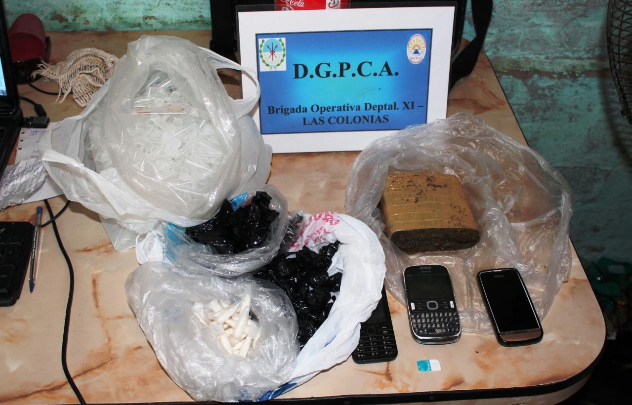 Policía antinarcóticos secuestró drogas y armas y detuvo a siete personas