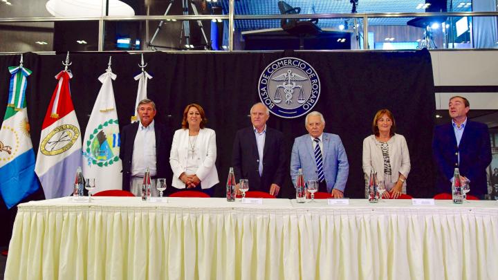 El gobernador participó del primer remate de lote de girasol 
