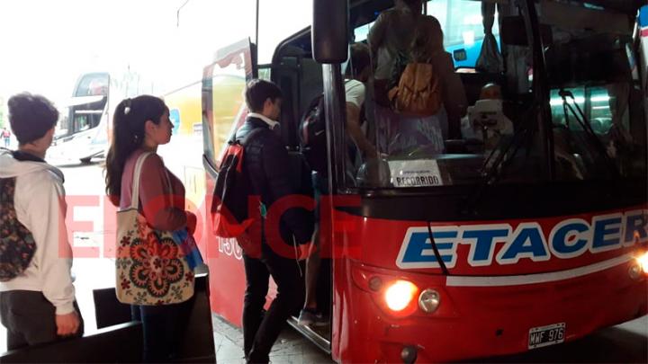 Aumentó el boleto de colectivo Santa Fe-Paraná