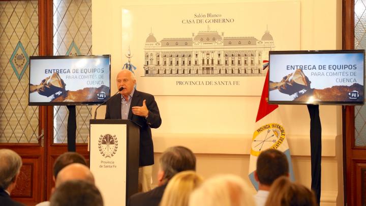 Lifschitz destacó las inversiones en obras hídricas y viales