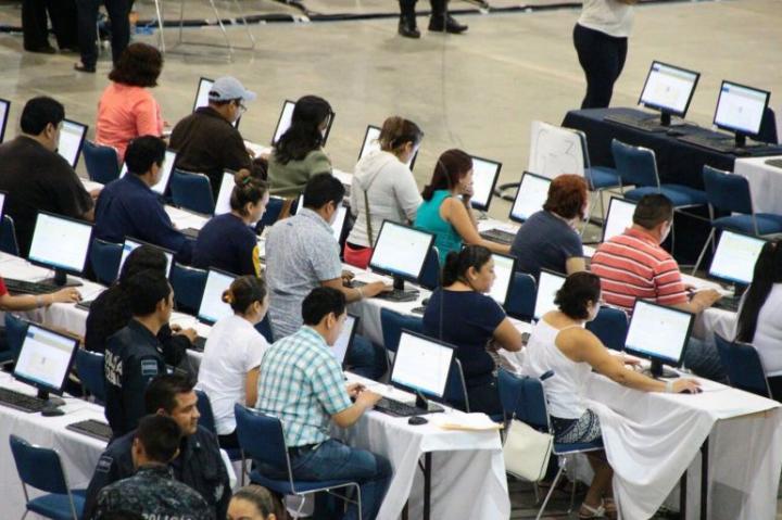Crean un sistema para evaluar a docentes