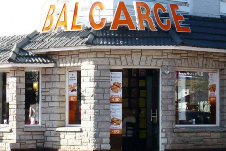 Alfajores en crisis: Balcarce busca suspender empleados