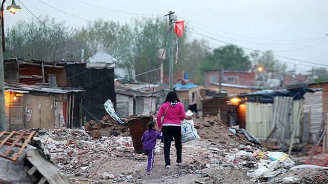 Hay 3.600.000 nuevos pobres en Argentina en el último año