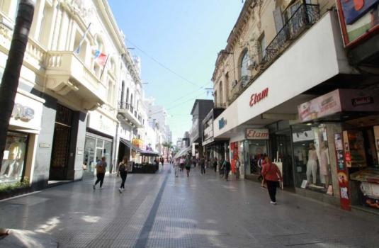 Se trasladó el Día del Empleado de Comercio 