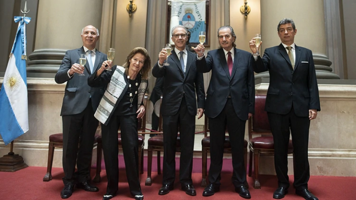 El Poder Judicial tendría un aumento de salarios del 69 %