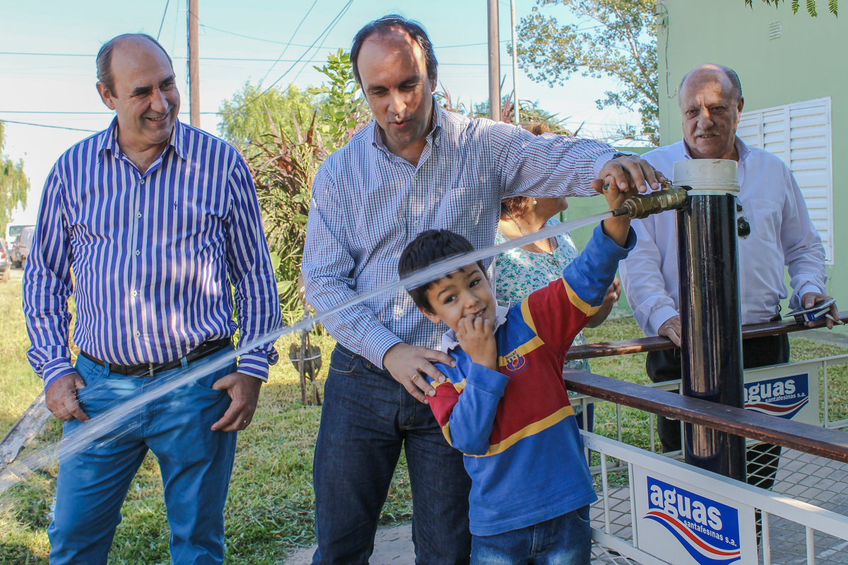 Pompeya, otro barrio de Santa Fe donde todos tienen agua potable