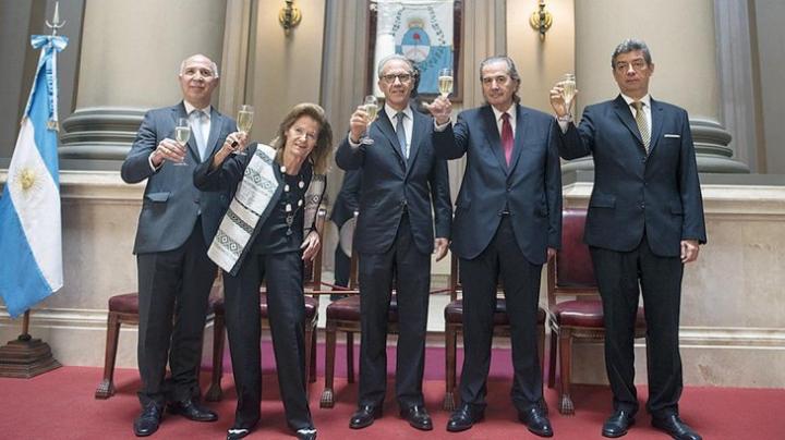 Nación le paga a Santa Fe con bienes del Estado