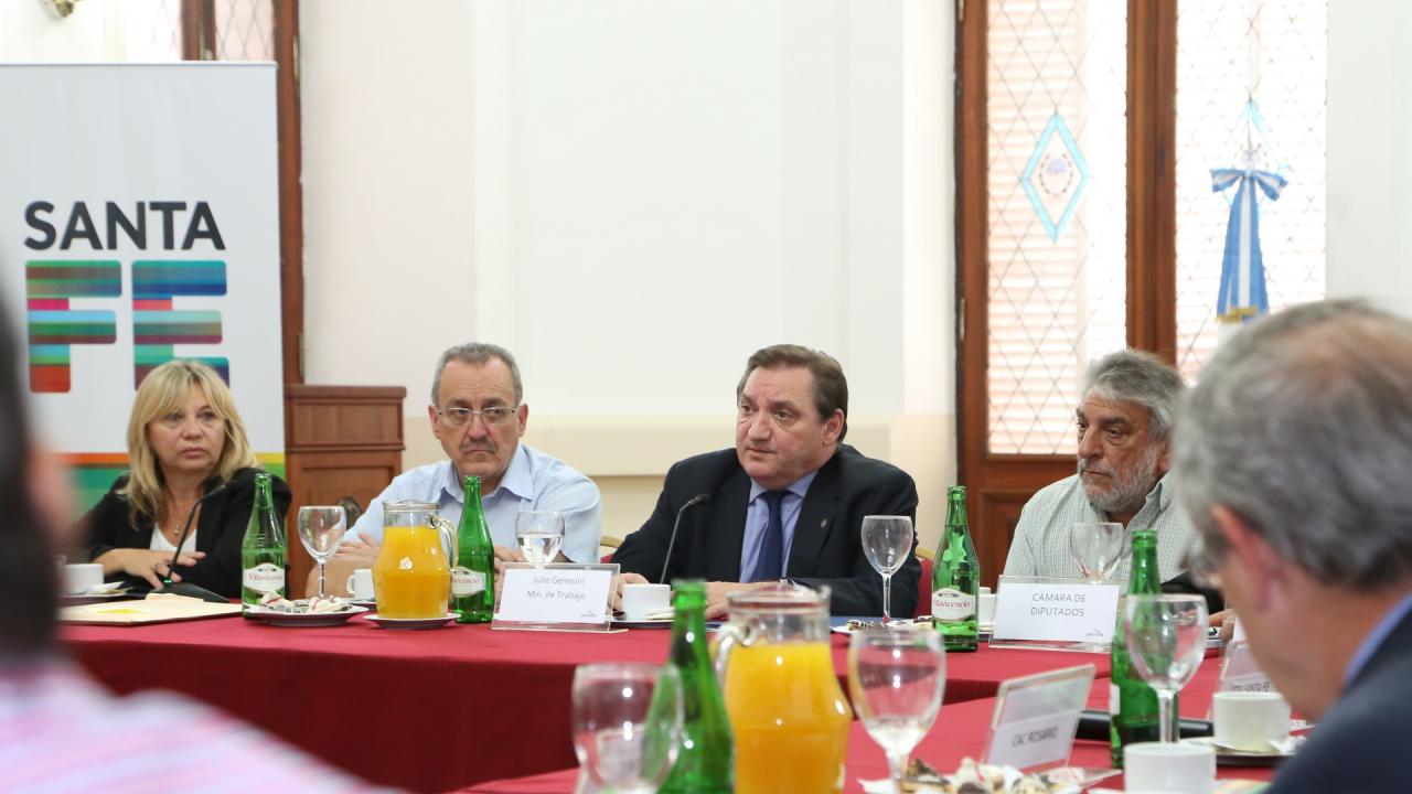 Santa Fe no tiene un escenario de pérdida de trabajo