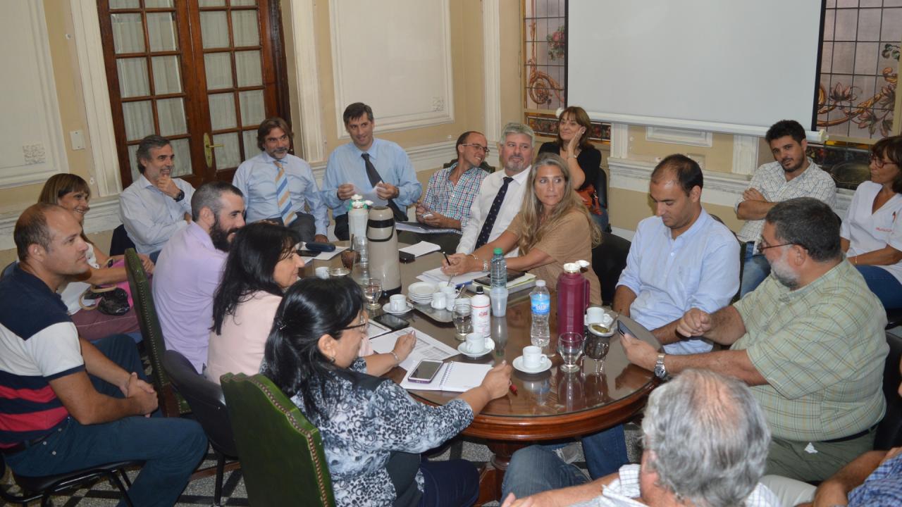 Salud: ofrecieron un inicial superior a 15 mil pesos