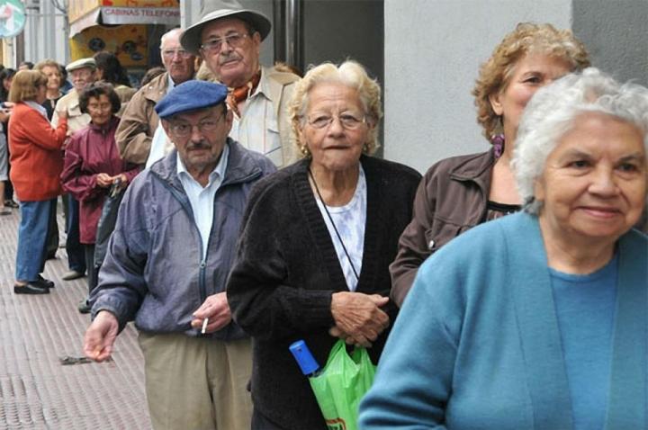 El Gobierno toma otros $ 30.000 millones de los jubilados