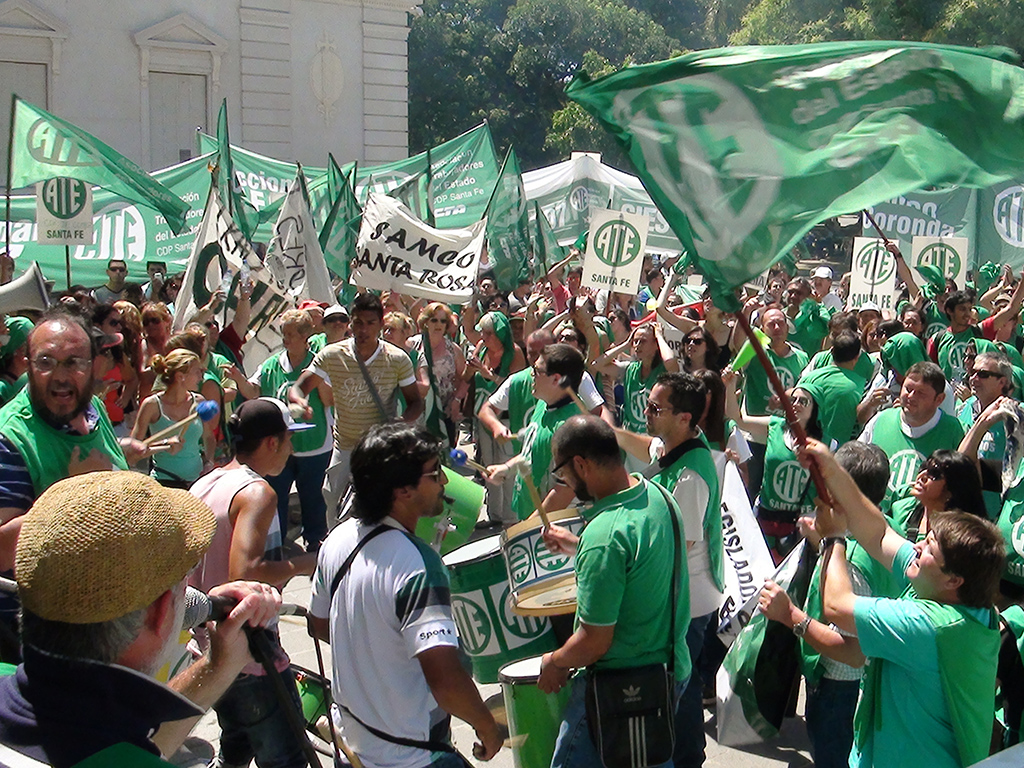 ATE protesta contra los despidos