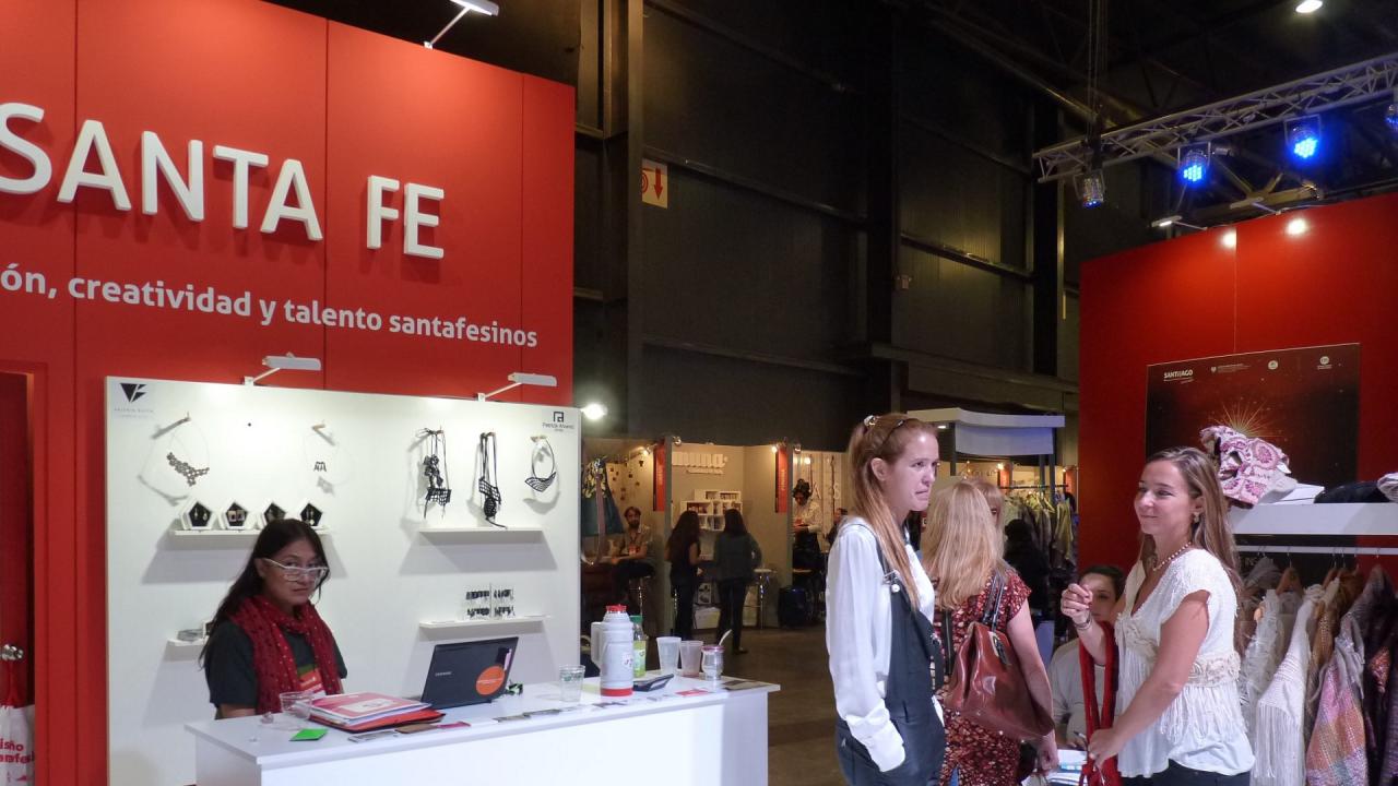 Emprendedores en la Feria Puro Diseño