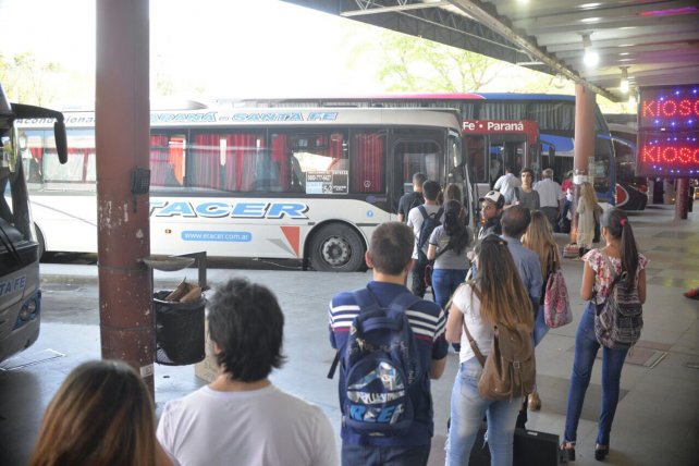 No habrá colectivos entre Santa Fe y Paraná