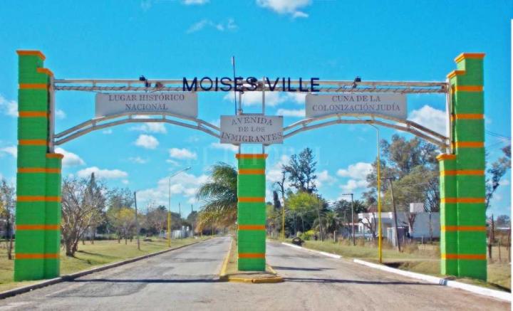 El director del Malbrán no se olvida de Moisés Ville