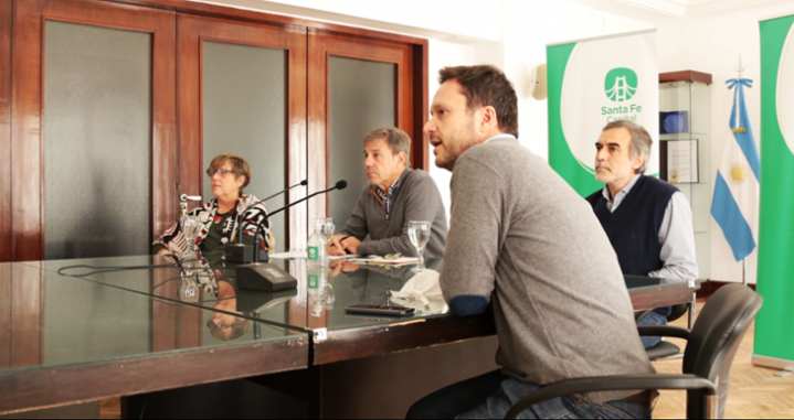 Jatón reunió a sectores productivos de la ciudad de Santa Fe 