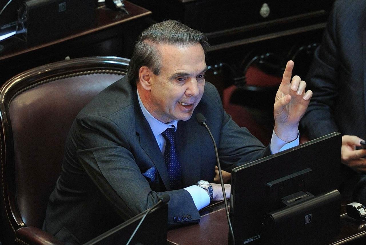 “Néstor Kirchner les hubiera pagado a los holdouts” 