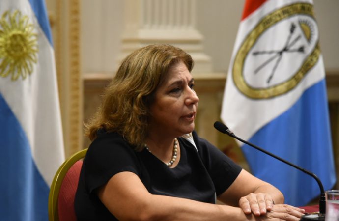 Santa Fe espera un mes y medio con más brotes y contagios