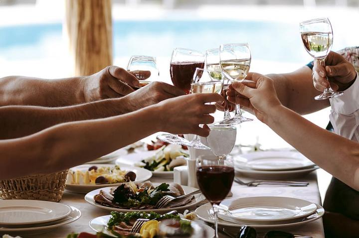 Nada de reuniones familiares hasta fin de agosto