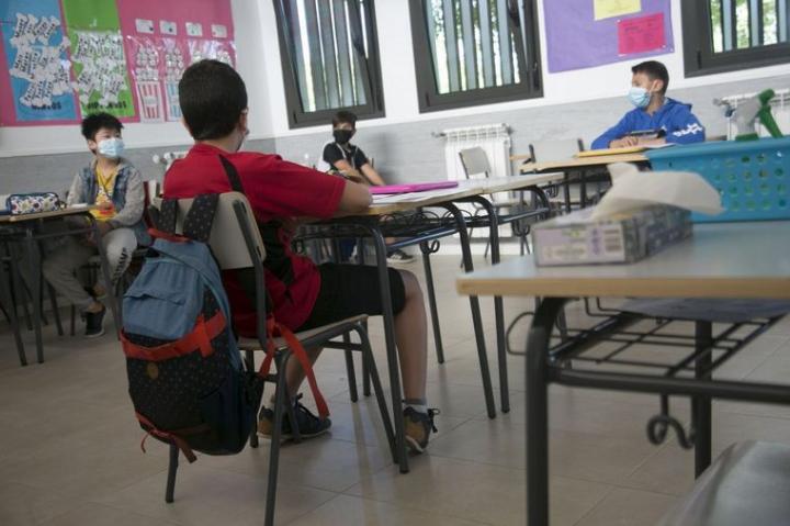Unos 20000 alumnos regresan a las aulas en Santa Fe