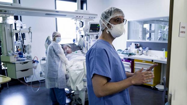 Extienden el bono a 700 mil trabajadores de la salud
