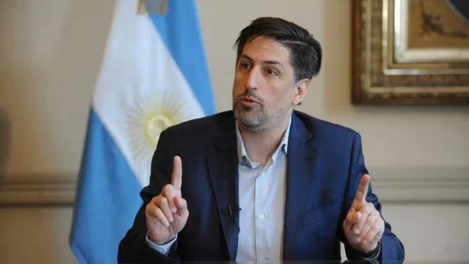 Trotta: “No hace falta la vacuna para volver a clases” 
