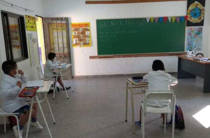 Más escuelas rurales suspenden clases en Santa Fe