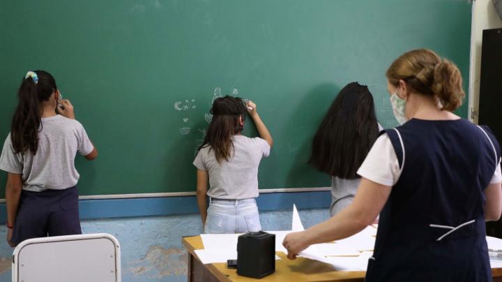 Regreso con alegría a las aulas de Santa Fe 