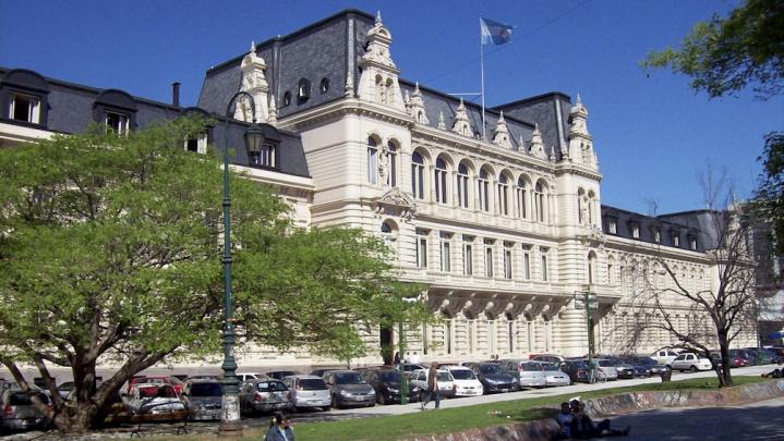 Los gremios docentes pidieron más del 30 % de aumento salarial