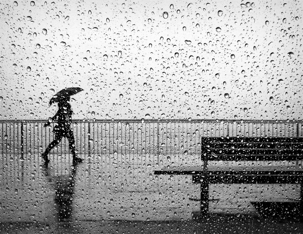 Adiós a un mito: los días lluviosos no afectan nuestro ánimo